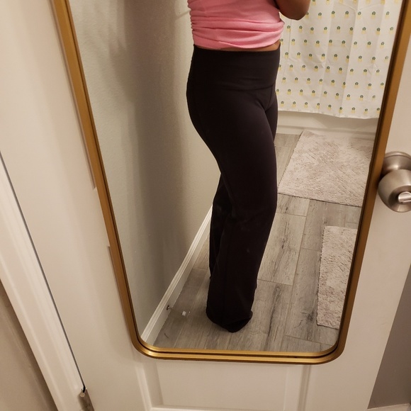 Nike | Yoga Boot Cut- S - Picture 7 of 7